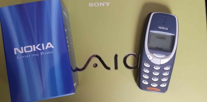Vand Nokia 3310 impecabil !!