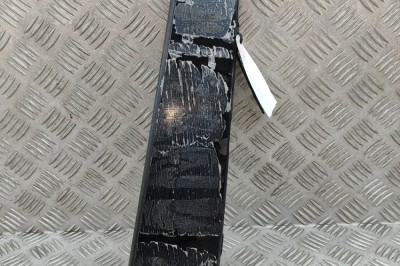 Ornament vertical ușă st&amp;acirc;nga spate AUDI Q4 SUV F4B 2023 OEM: 89A839901 28633637 foto