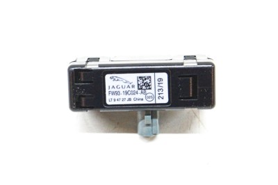 Amplificator de antena JAGUAR E-PACE X540 2020 OEM: FW93-19C024-AB 13978842 foto