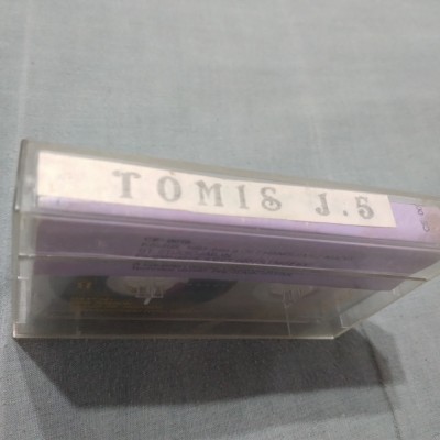 CASETA MUZICA DE PETRECERE-FORMATIA TOMIS JUNIOR 5 FARA COPERTA ORIGINALA foto