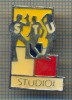 Y 925 INSIGNA - S T U - STUDIOI- DESIGN SI LUMINA -SUA -PENTRU COLECTIONARI