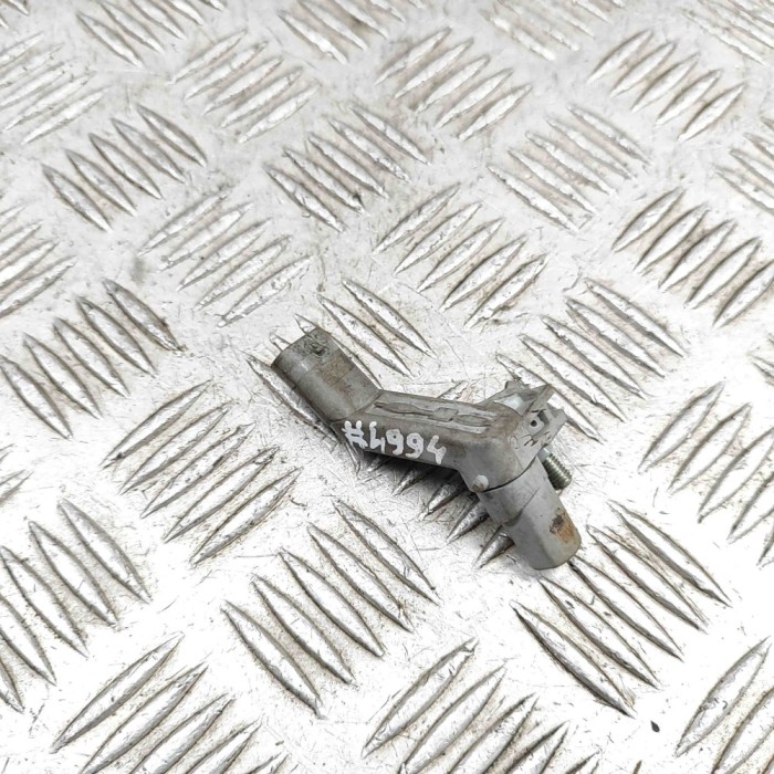 Senzor de poziție arbore cotit VW PASSAT Variant B8 3G5 2021 OEM: 05L906433A | 30746500