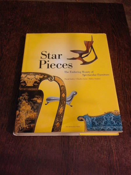 Star pieces, The Enduring Beauty of Spectacular Furniture - David Linley (text in limba engleza)