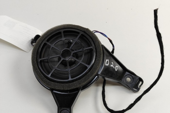 Difuzor ușă dreapta spate AUDI Q7 4M 2017 OEM: 4M0035398F 30469073