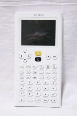 Calculator stiintific grafic Numworks foto