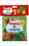 Fructe si legume. Carte din material textil