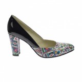 Pantofi dama, eleganti din piele naturala de culoare neagra lacuita cu imprimeu, toc 9cm - NAA8NCOLOR