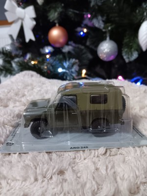 Macheta Aro 240 foto