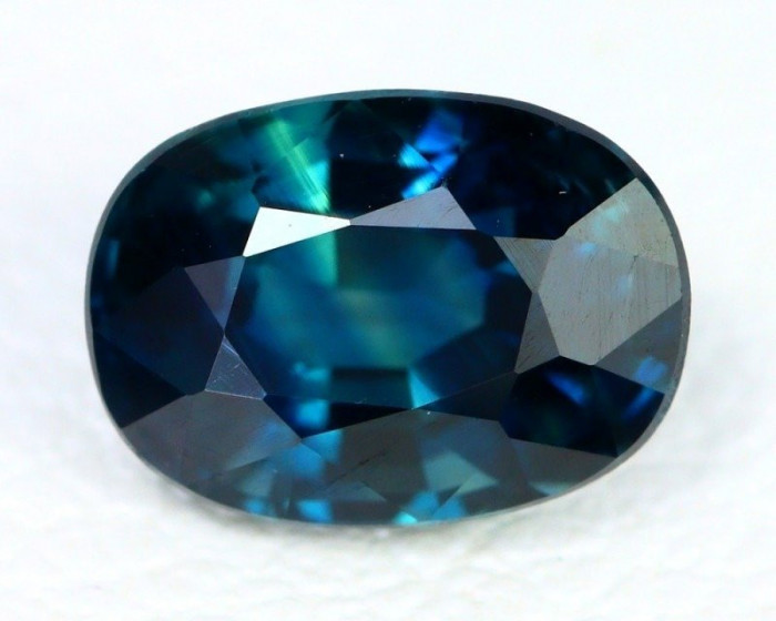 Safir albastru