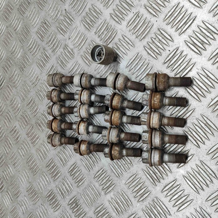 Set prezoane roata AUDI Q7 4M 2017 OEM: 8R0601295,8R0698139 29373941