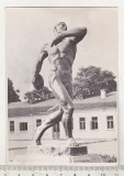 Bnk foto - Constanta - Statuia &bdquo;Aruncătorul cu discul&rdquo;, Alb-Negru, Romania de la 1950, Cladiri