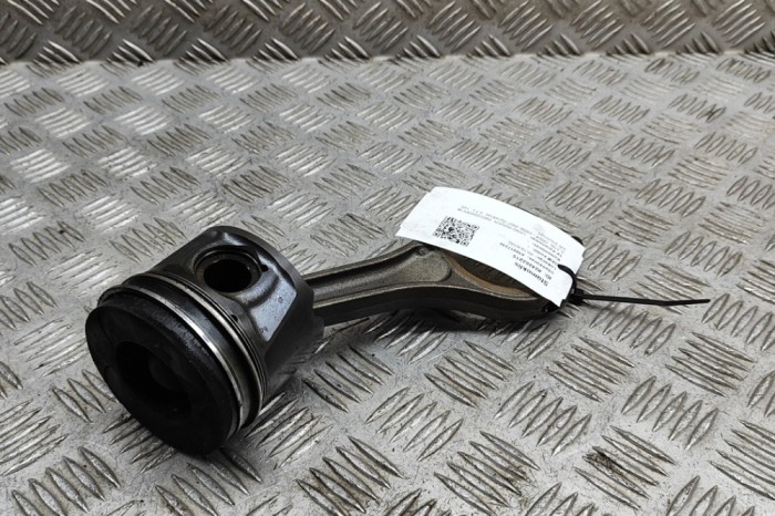 Piston LAND ROVER DISCOVERY III L319 2007 | 24262215