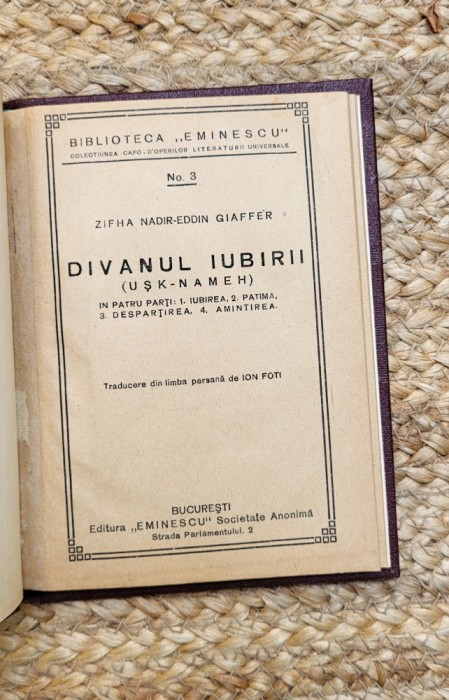 DIVANUL IUBIRII-GIAFFER