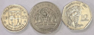 MAURITIUS Set / Lot 10 , 3 Monede : 1 Rupee 1993 + 5 Rupees 1991 + 10 Rupees 1997 foto
