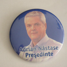 M3 I 21 - Insigna - tematica politica - Adrian Nastase