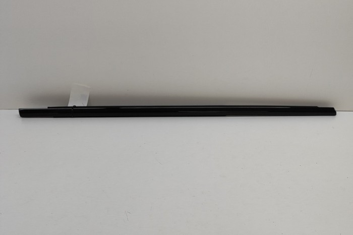 Chedar geam ușă dreapta spate BMW 3 G20, G28 2023 OEM: 7465152 29995512