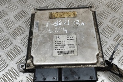 Unitate de control motor MERCEDES-BENZ C W204 2013 OEM: A6519007500,A0064461540 29466554 foto