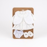 Hainute albe pentru papusa, Egmont Toys