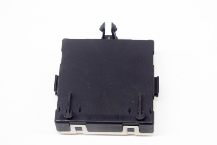 Modul de control ușă dreapta față MERCEDES-BENZ C W205 2015 OEM: A2059001611,A2059010307,A2229020908 14434172