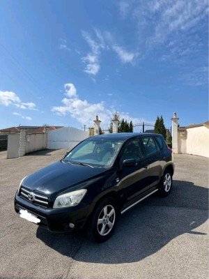 Toyota RAV4 foto