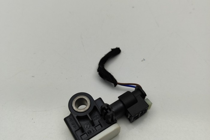 Senzor de impact lateral dreapta MERCEDES-BENZ CLA Coupe C117 2019 OEM: A1668210151,56054085AA 29769882