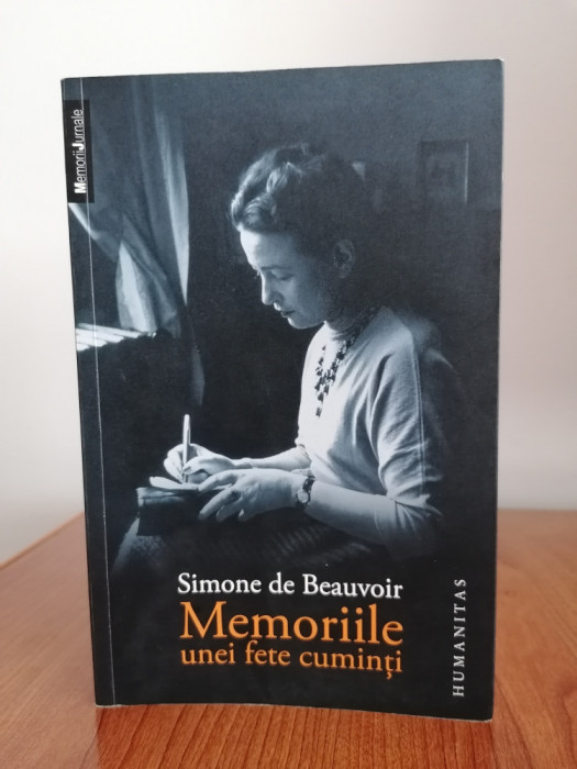 Simone de Beauvoir, Memoriile unei fete cuminți