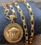 Lant +medalion INOX placat model Medusa --VERSACE-- =70 ron