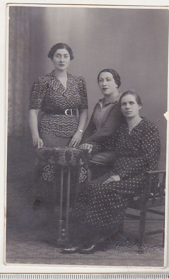bnk foto Femei - Foto Modern Ploiesti 1937