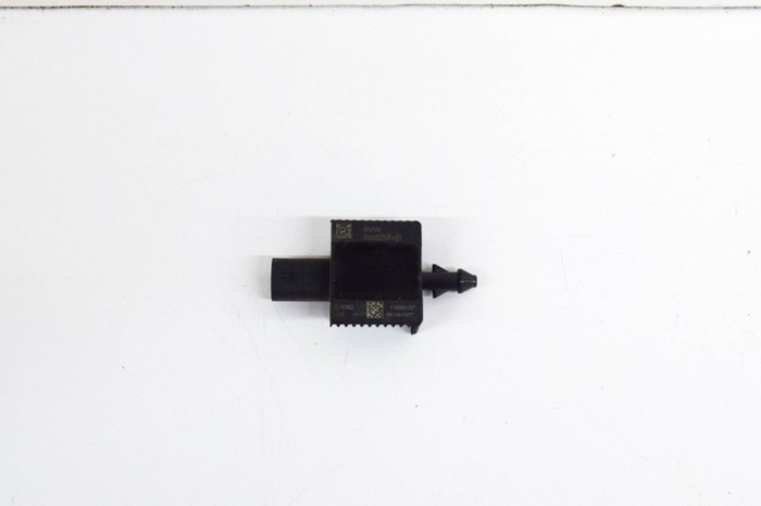 Senzor de impact dreapta față BMW 3 G20, G28 2019 OEM: 6833256 21185725