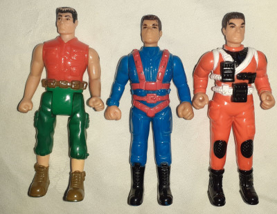 Lot de trei figurine ActionMan 10 cm cap si maini articulate foto