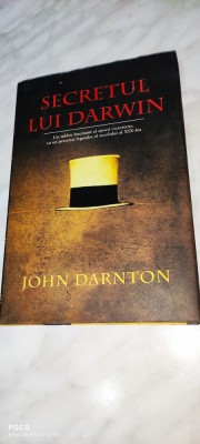 JOHN DARNTON: SECRETUL LUI DARWIN foto