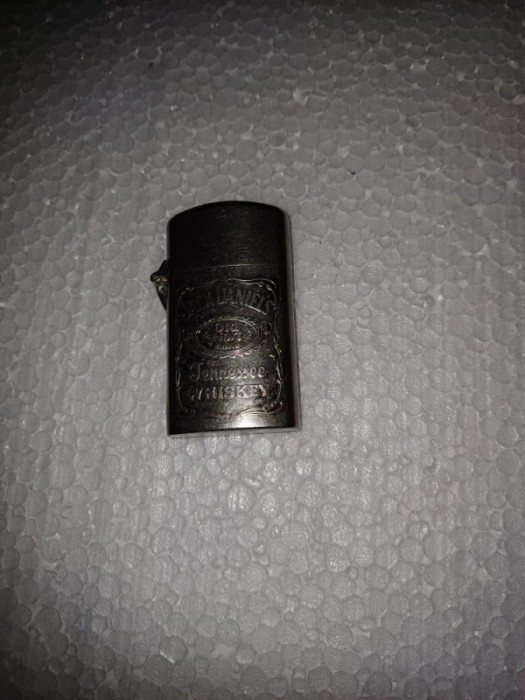 Bricheta inedita &quot;JACK DANIEL&#039;S Tennessee Whiskey&quot; metal / cu serie /ioc benzina