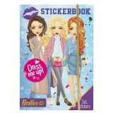 Carte cu stickere Imbraca-ma! Besties