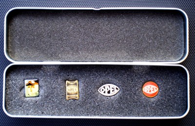I.467 SET 4 INSIGNE AUTO OPEL IN CUTIE ORIGINALA foto