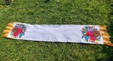 **Stergar vechi taranesc, Maramures, cusut de mana pe panza, model floral, viu colorat, tindeu, marime mare - 250x 46.5cm