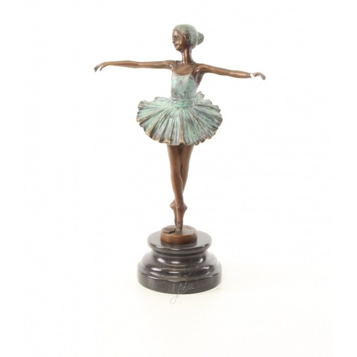 Dansatoare - statueta din bronz pictat pe soclu din marmura BE-44