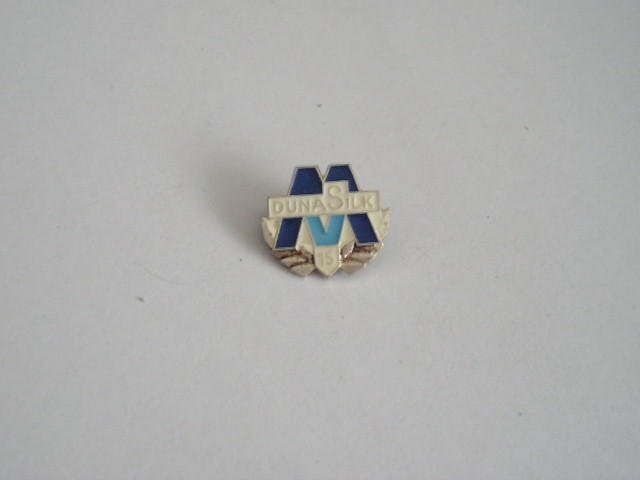 QW9 N6 2 - insigna - DUNA SILK - M - 15