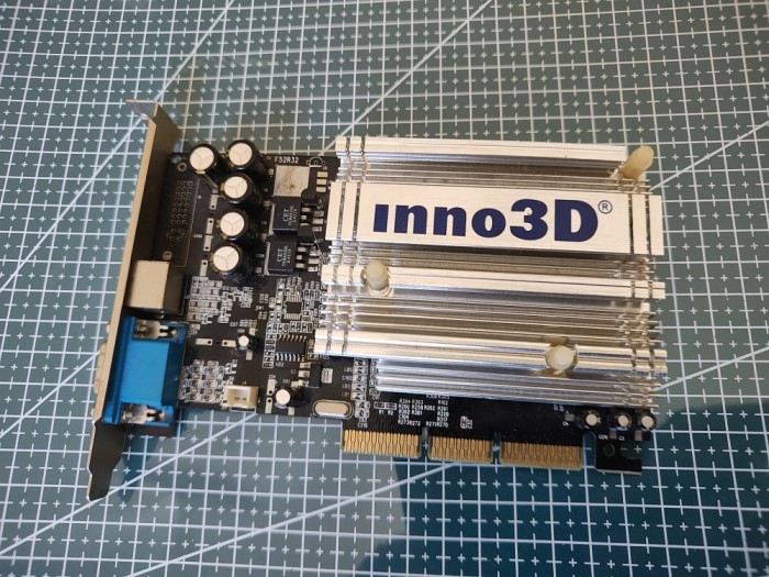 Placa video AGP model 5 - testata