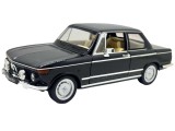 Machetă auto BMW 2002 Tii negru scara 1:24 lumini și sunete claxon volan deschide usile si capotele