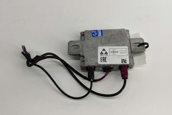 Amplificator de antena BMW X5 F15, F85 2017 OEM: 9358302,218898-10 28267037