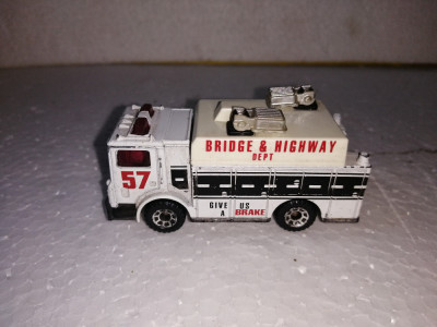 bnk jc Matchbox - camion - Mack Auxiliary Power Truck 1991 - 1/84 foto