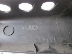 Ornamente prag /stalp (Ornamentee baghete spate) Audi cod 4F0867767A foto