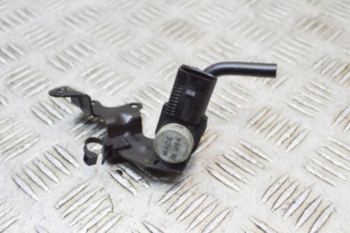 Supapa solenoid AUDI Q5 8R 2014 OEM: 1K0906283 17628152