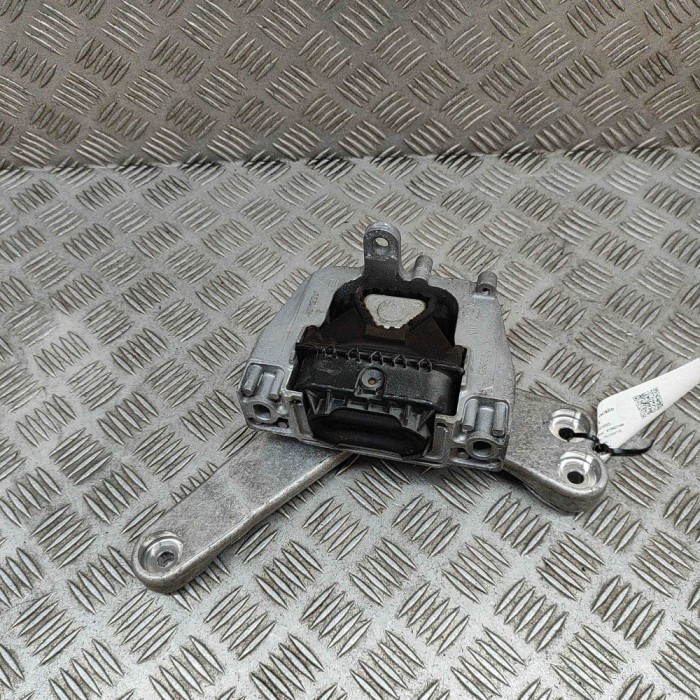 Suport motor dreapta VW PASSAT Variant B8 3G5 2021 OEM: 5WA199262F 25221553