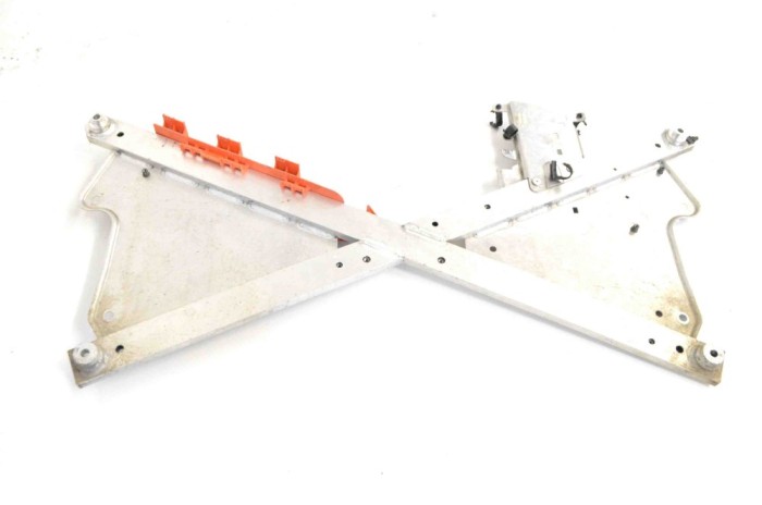 Alt scut motor BMW i3 I01 2015 OEM: 9269846