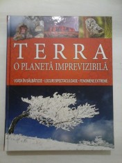 TERRA O PLANETA IMPREVIZIBILA - Readre&#039;s Digest