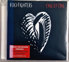 Foo Fighters &lrm;&ndash; One By One (Special Fan-Package) _ NM / NM cd hard rock , rock alternativ _ RCA, Europa, 2003 _ Special edition