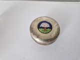 Cutie Rotunda cu Capac din Argint Vintage.