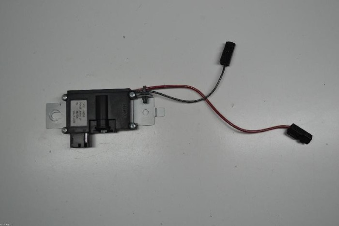 Amplificator de antena CHRYSLER 300 C LX 2006 OEM: 05059070AF 2379146