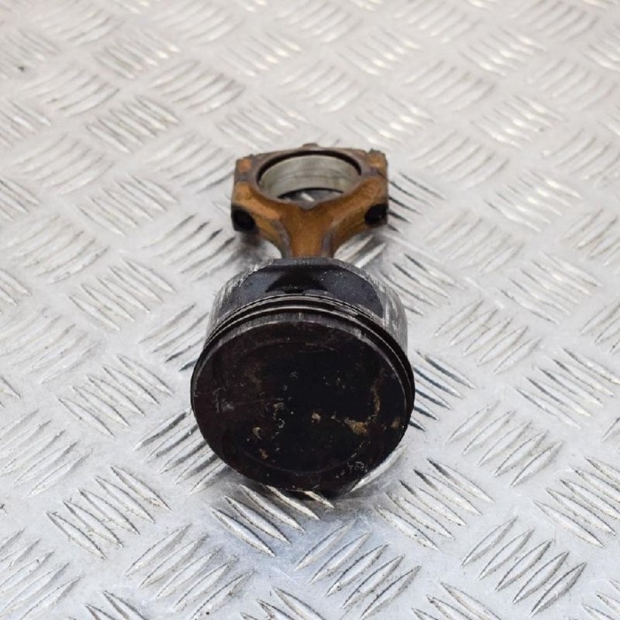 Piston OPEL ASTRA G Hatchback F48_, F08_ 2005 OEM: 9317448955556753 3459653
